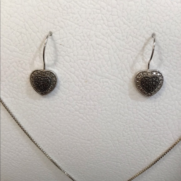 Set - Picture 2 of 5